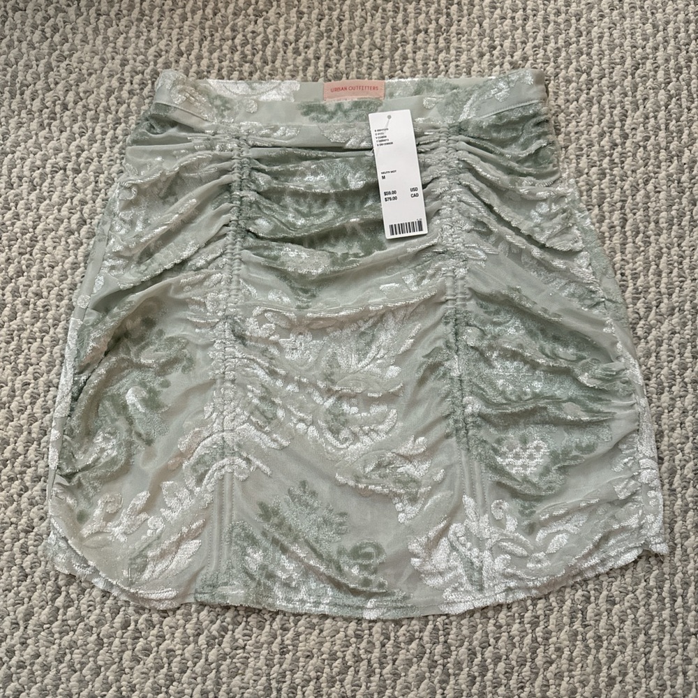 Urban Outfitters Size M Light Green Velvet Pattern Skirt